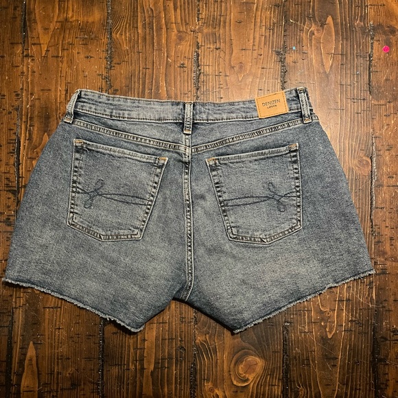 LEVIS - Picture 2 of 5